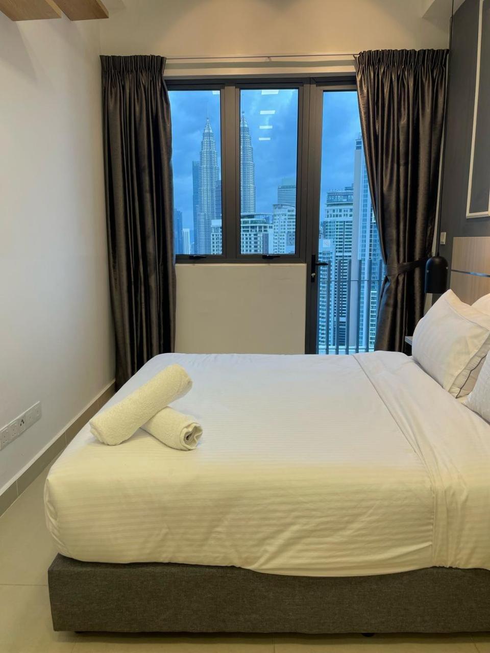 At Colony And Luxe Infinitum Klcc Pangsapuri