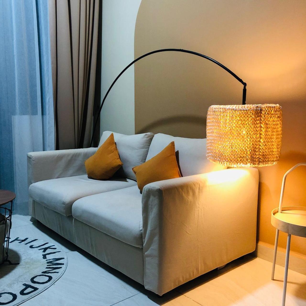 At Colony And Luxe Infinitum Klcc *