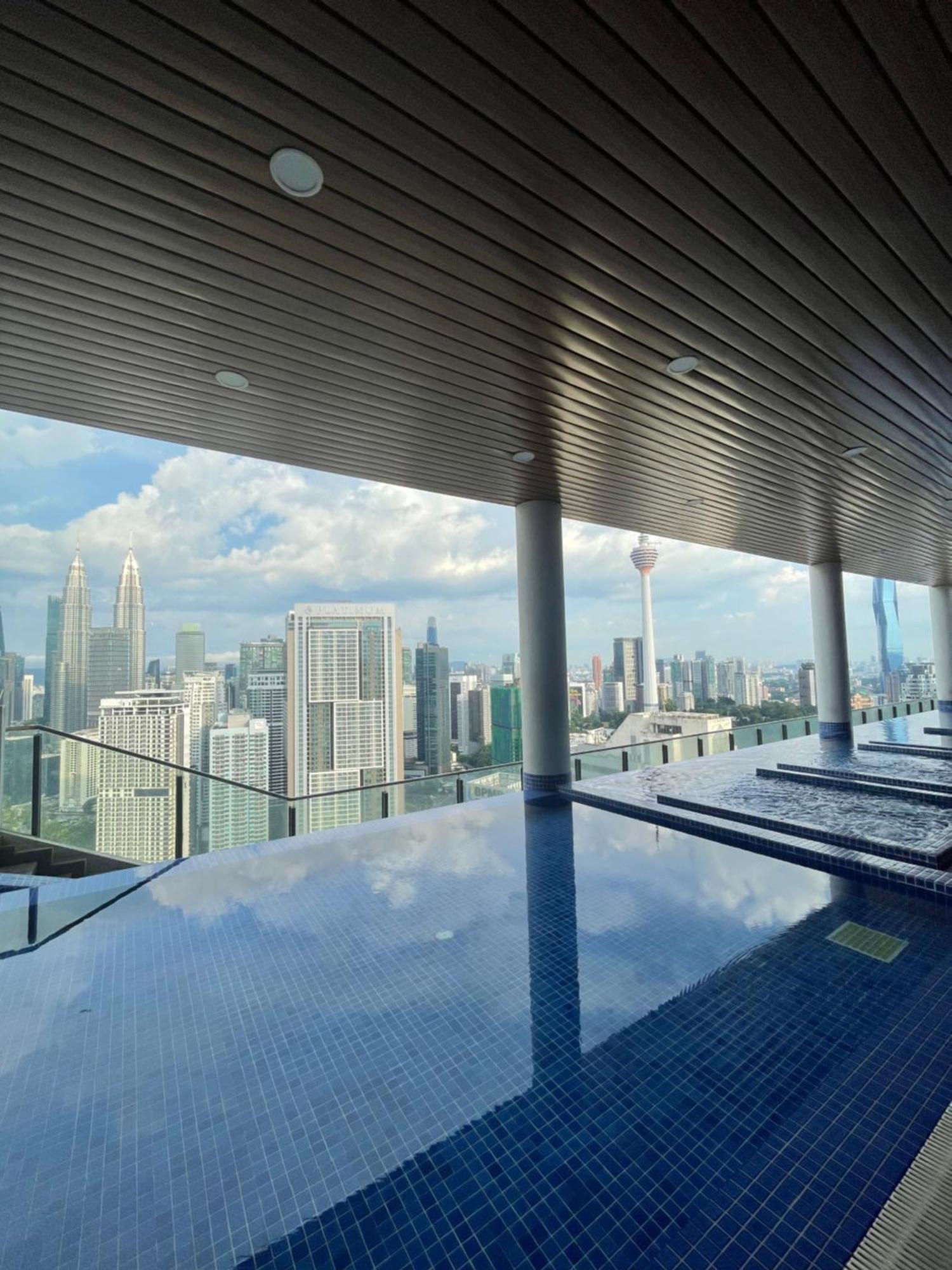At Colony And Luxe Infinitum Klcc Kuala Lumpur