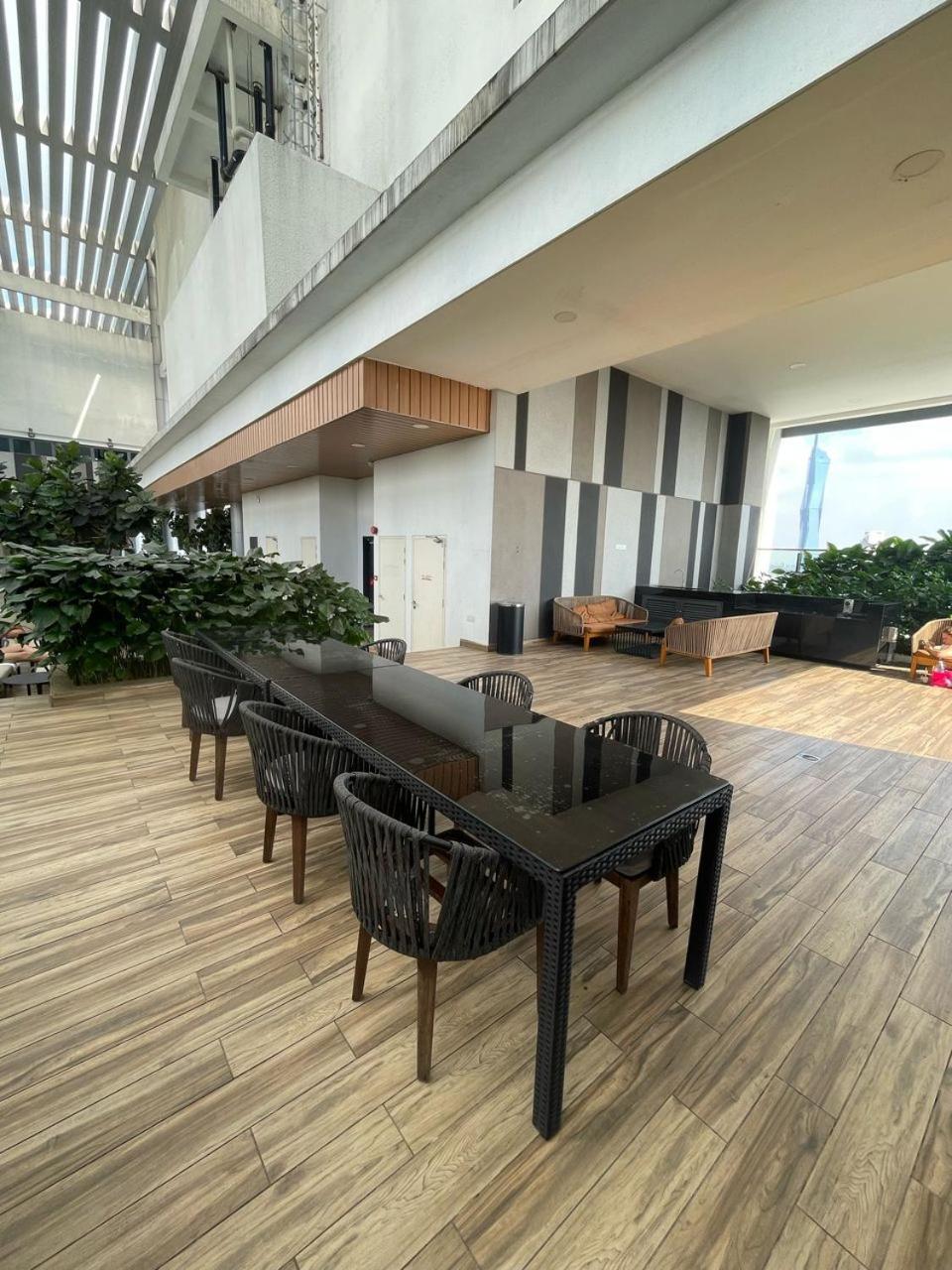 The Luxe Klcc By Homestay Apartment