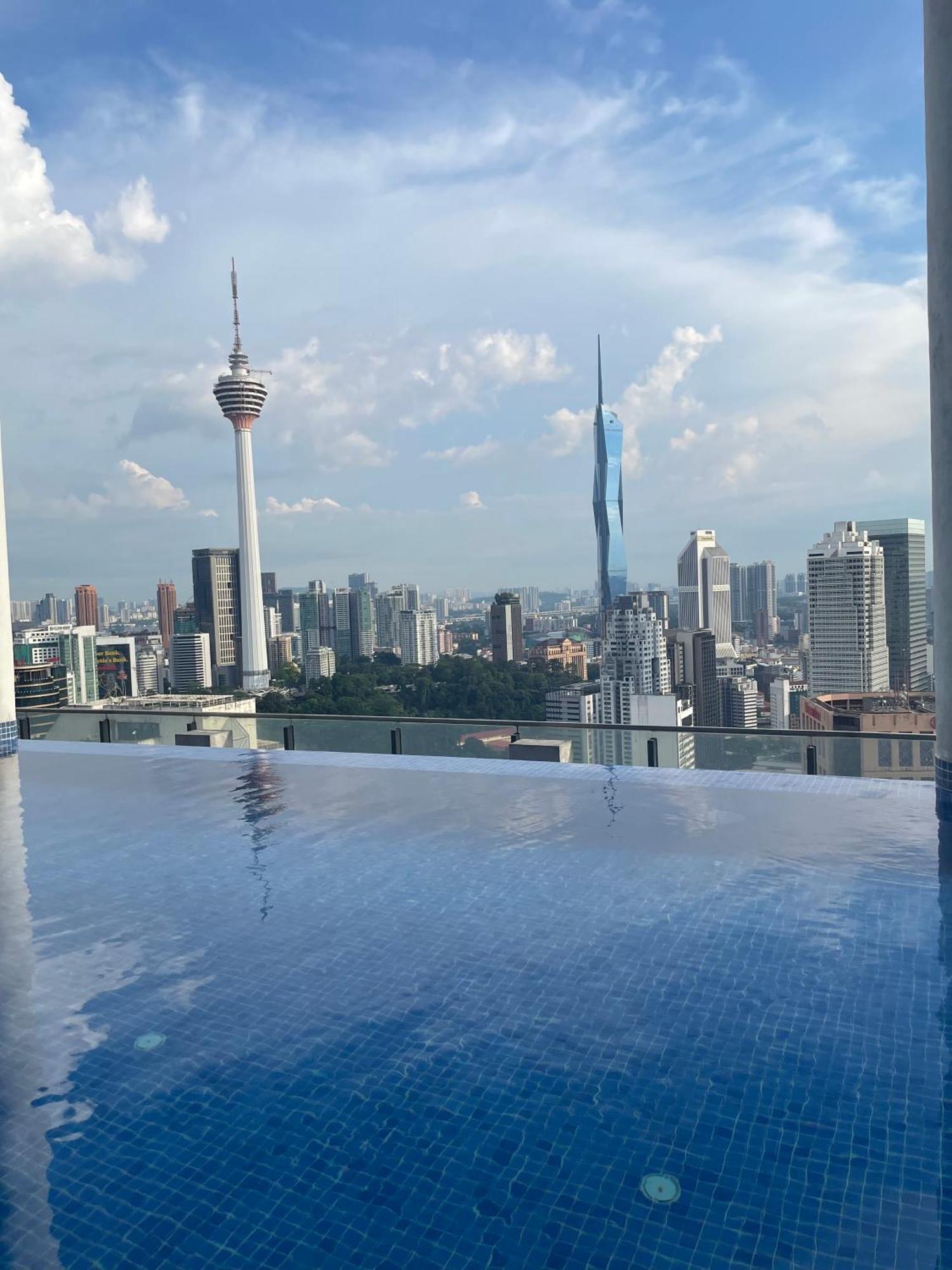 Apartment The Luxe Klcc By Homestay *